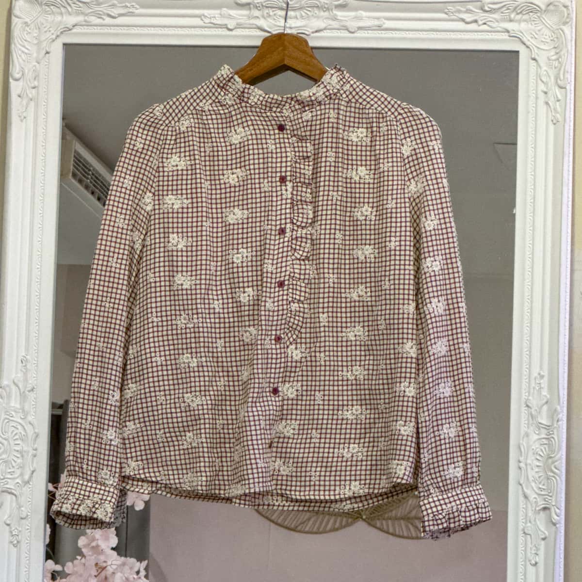 Blouse écru et bordeaux