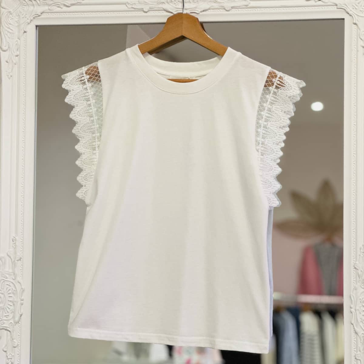 T shirt blanc manche dentelle