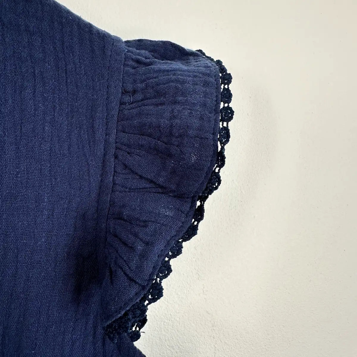 haut marine manches courtes en gaze de coton femme