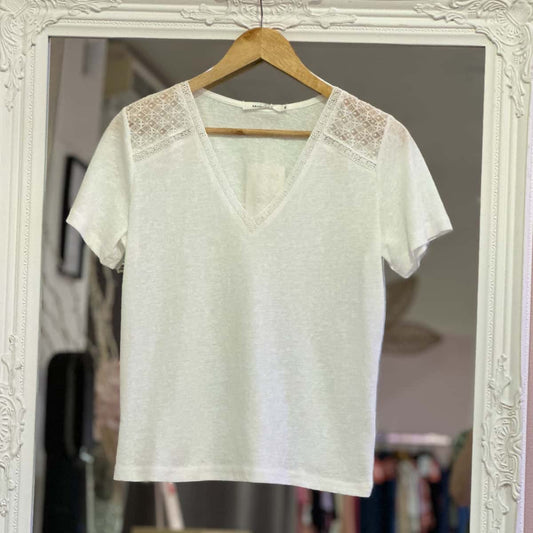 T shirt col V dentelle épaule
