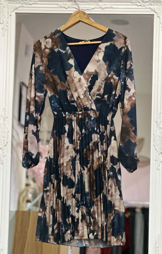 Robe plissée bleu et beige