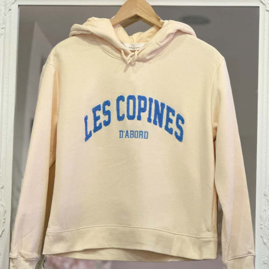 Sweat à capuche “ Les copines d’abord ” crème femme