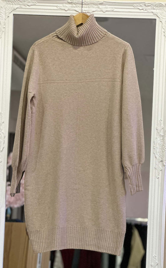 Robe col roulé beige