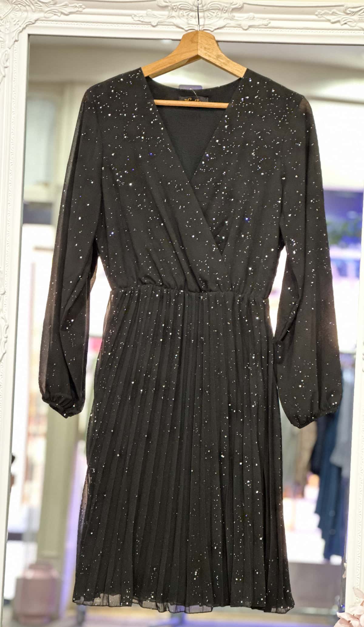 Robe fête décolletée