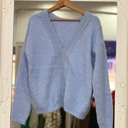 Pull bleu dentelle