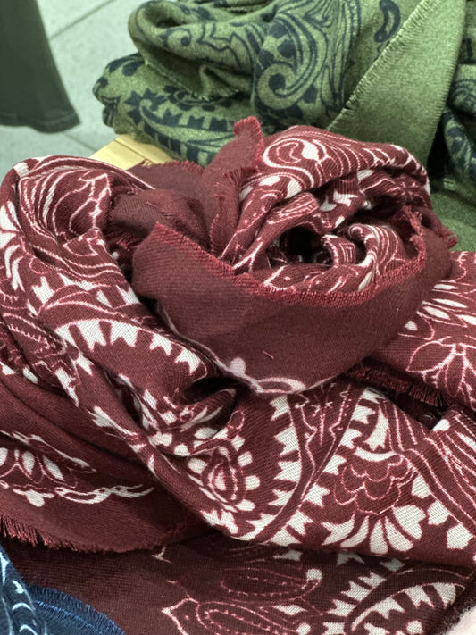 Echarpe imprimé bandana prune